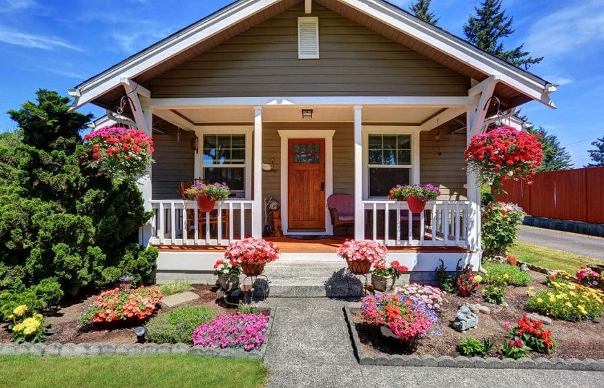 5 Landscaping Tips to Boost Curb Appeal